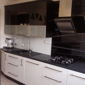 Moderní kuchyň Elegant černo-bílá 4