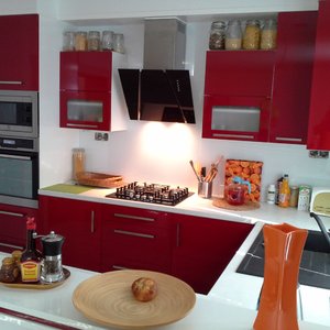 Moderní kuchyň Elegant červená